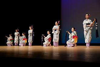 四天王寺高等学校中学校　日本舞踊部