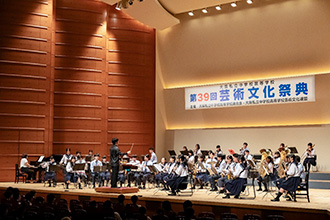 金蘭会高等学校・中学校 吹奏楽部　大阪電気通信大学高等学校 吹奏楽部　「アフリカン・シンフォニー」「Time To Say Goodbye「宝島」